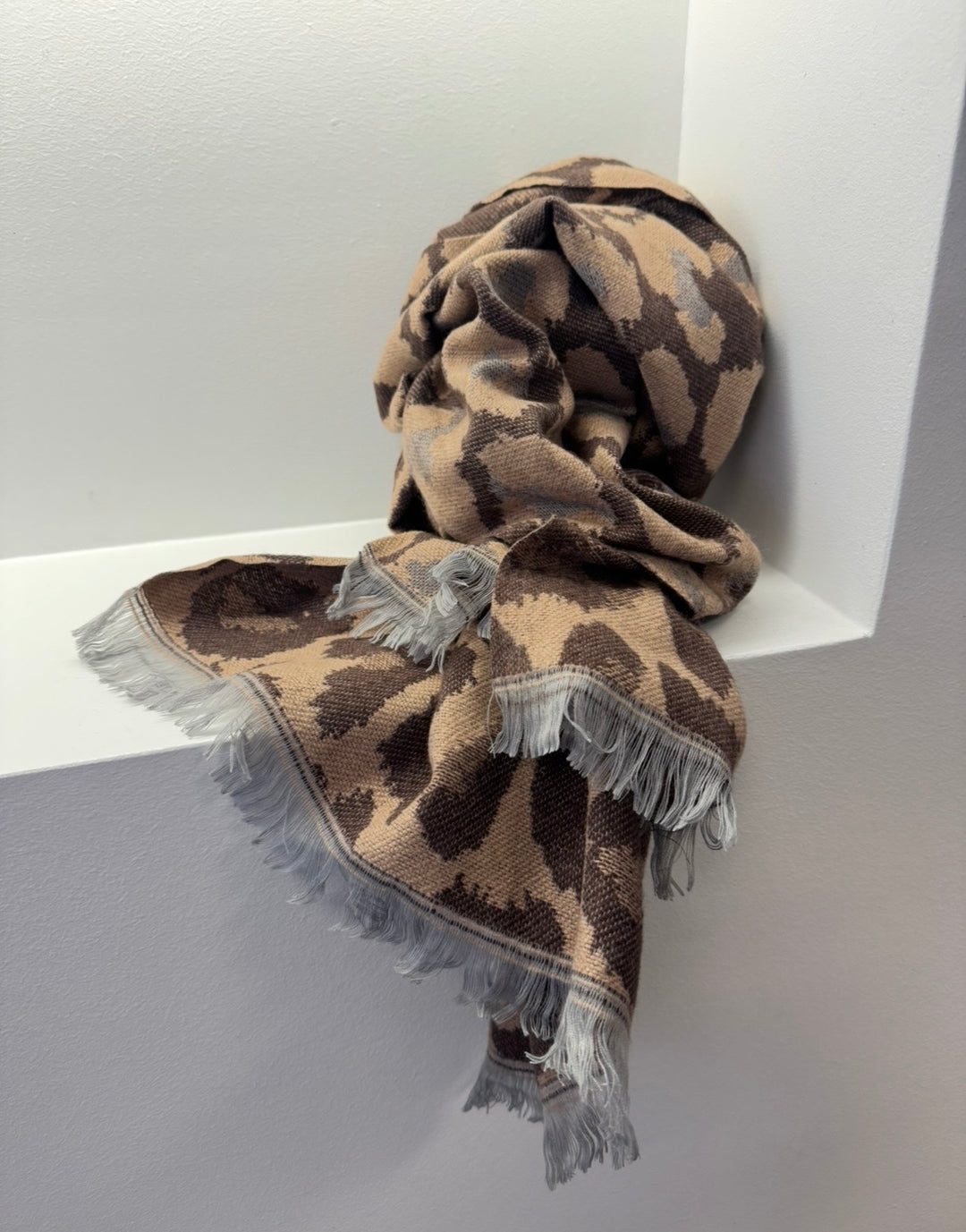 Schal mit Print - Braun