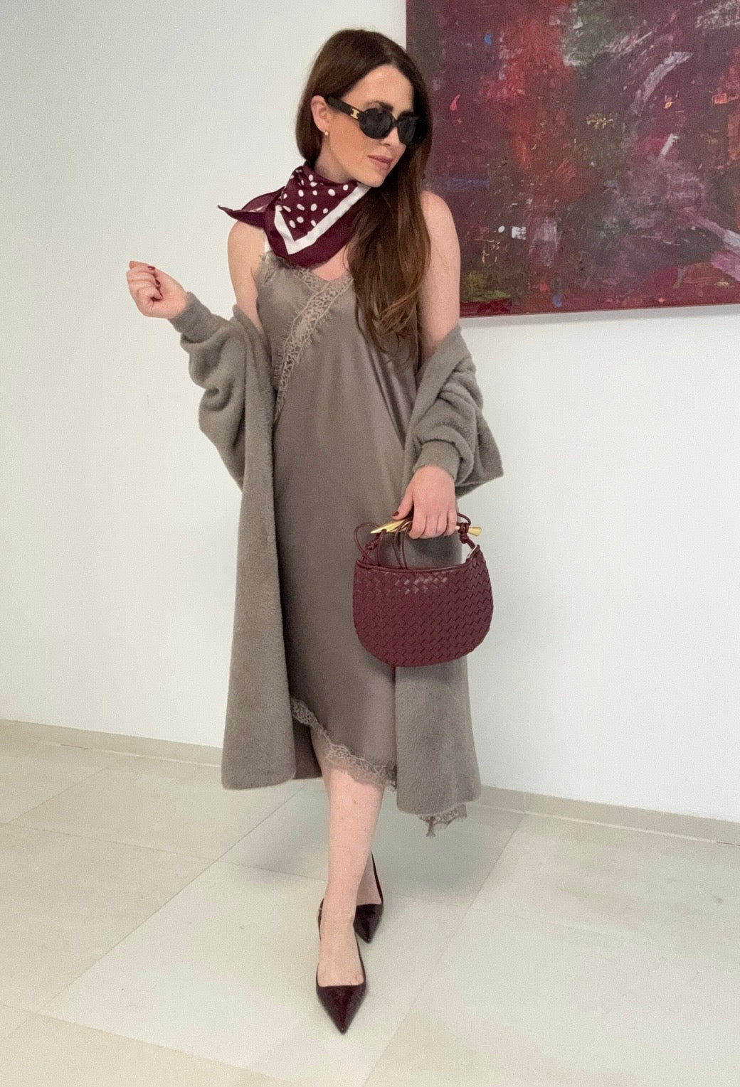 Verspieltes Kleid - Taupe