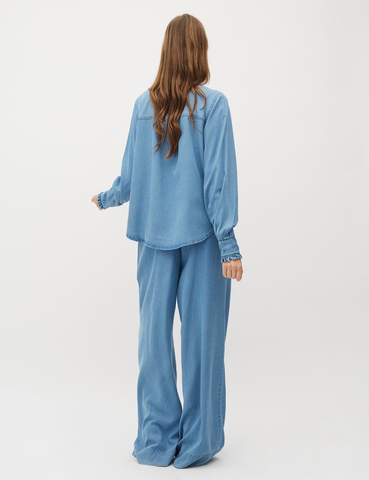 Weite Jeans mit Gummi