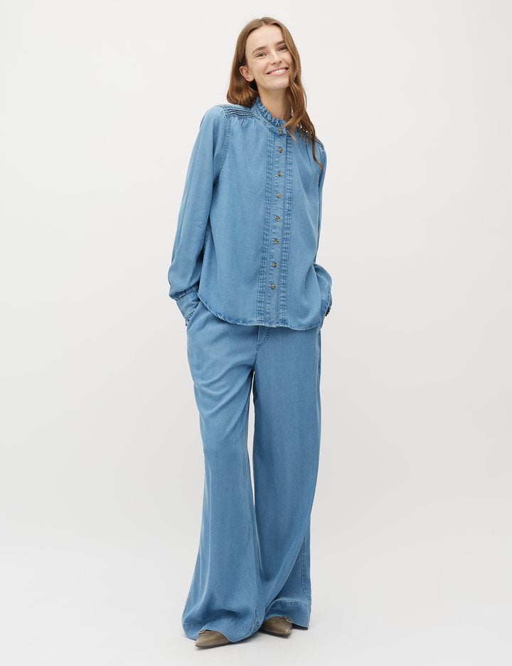 Weite Jeans mit Gummi