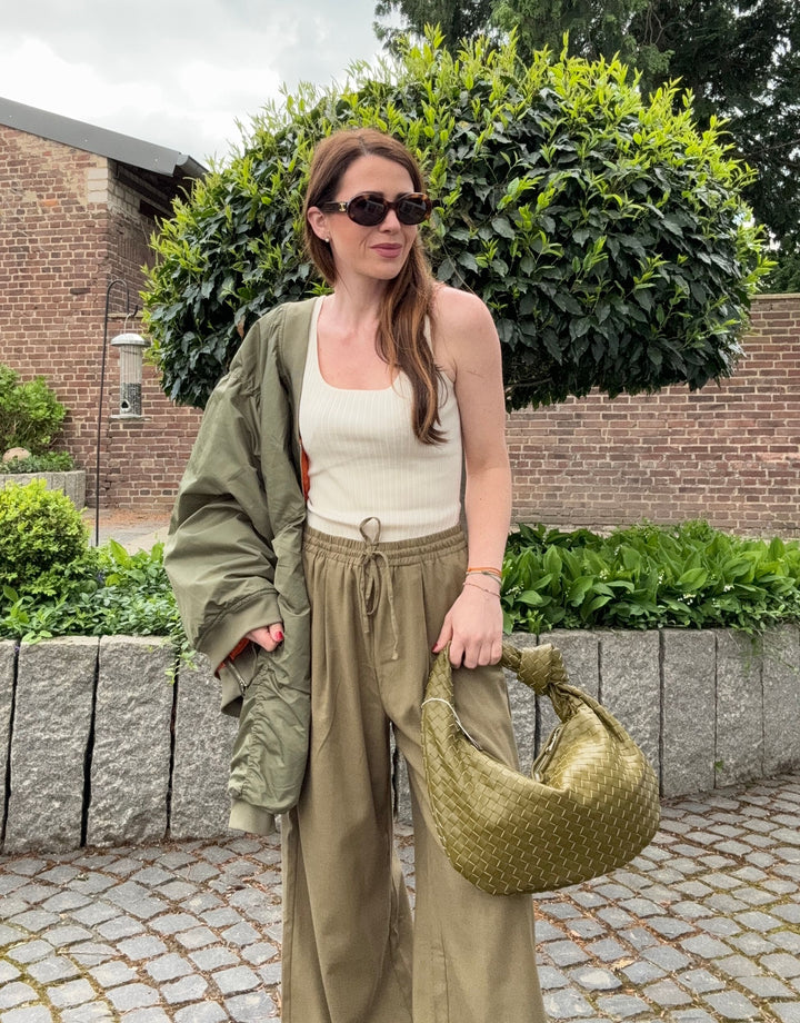 Weite Stoffhose mit Gummi - Khaki