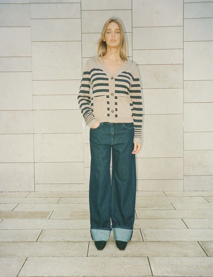 Weite Jeans mit Umschlag - Blau