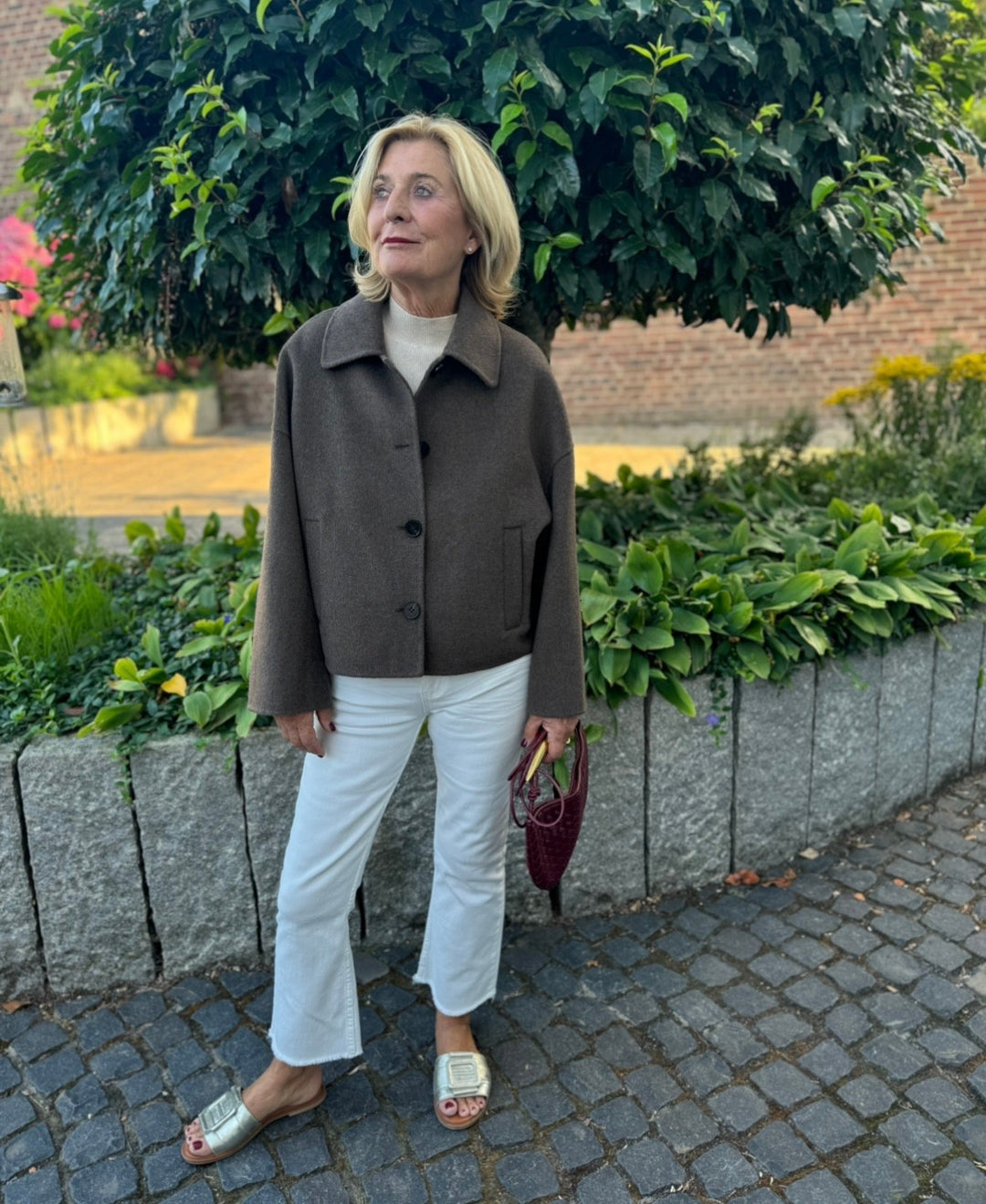 Handgenähte, verkürzte Wolljacke - Schoko