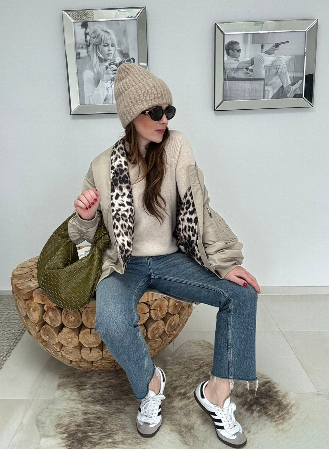 Bomberjacke mit Leo - Beige