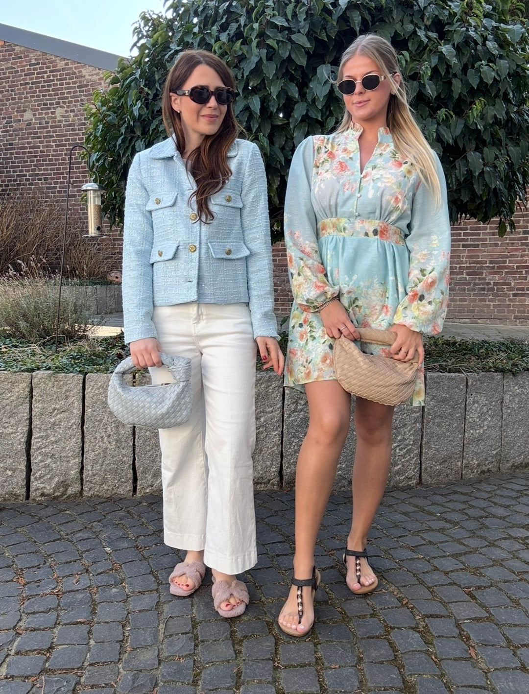 Kurzes Kleid - Hellblau