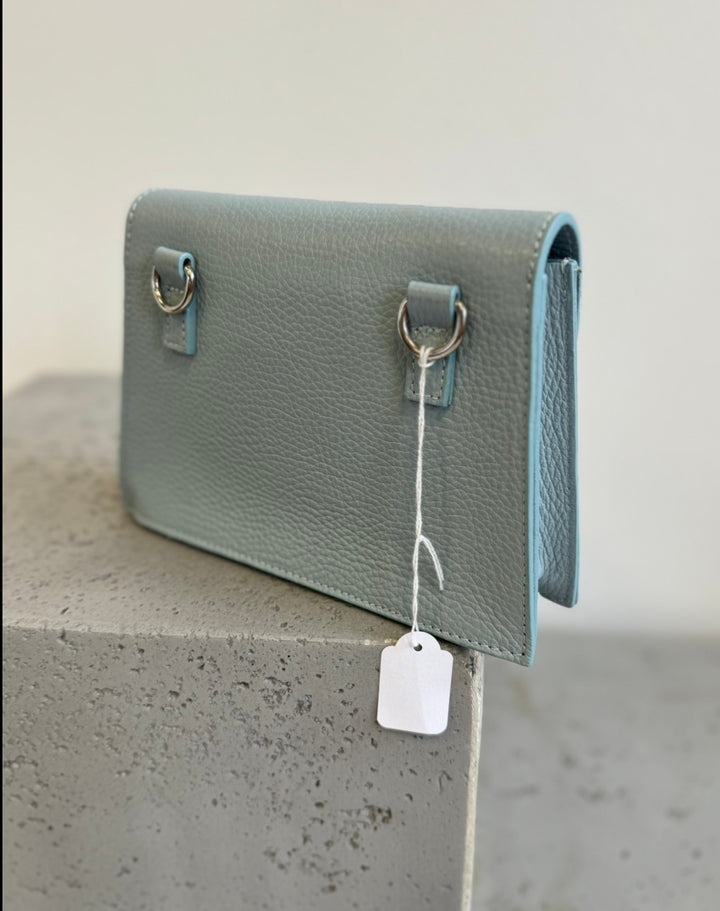 Tasche aus Leder - Hellblau