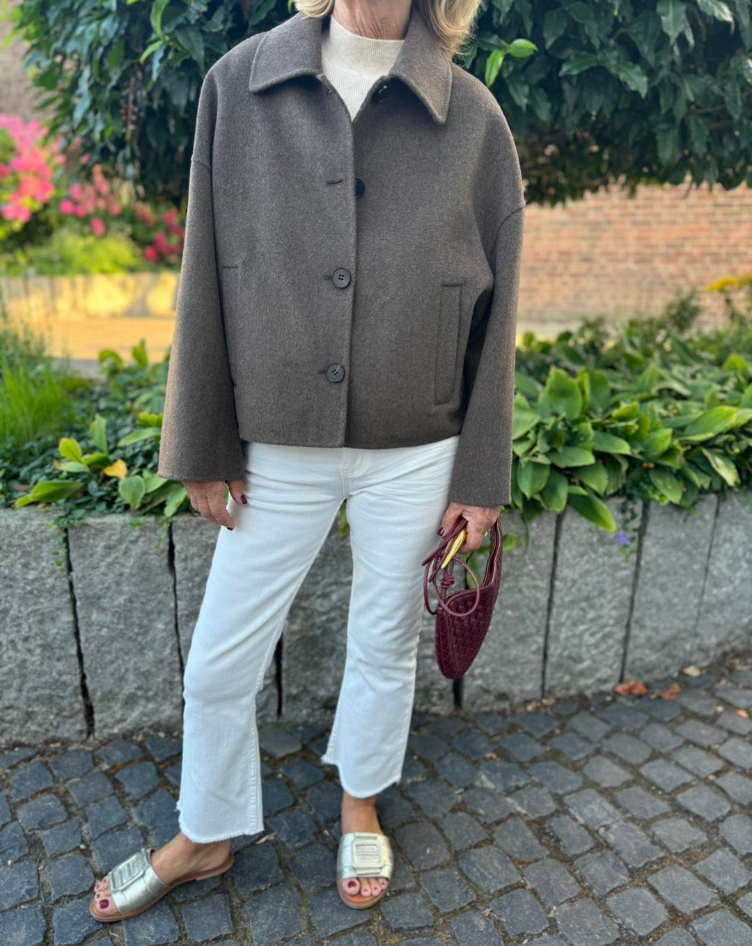 Handgenähte, verkürzte Wolljacke - Schoko