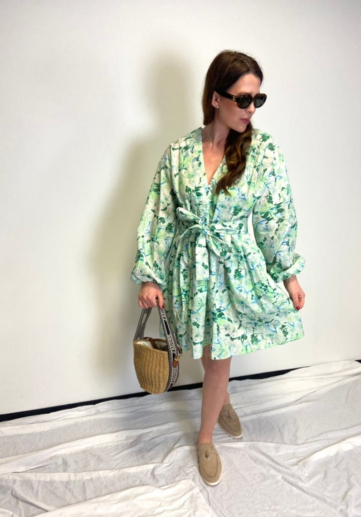 Kurzes Kleid mit Print - Mint