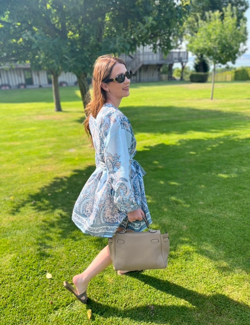 Kurzes Kleid - Blau