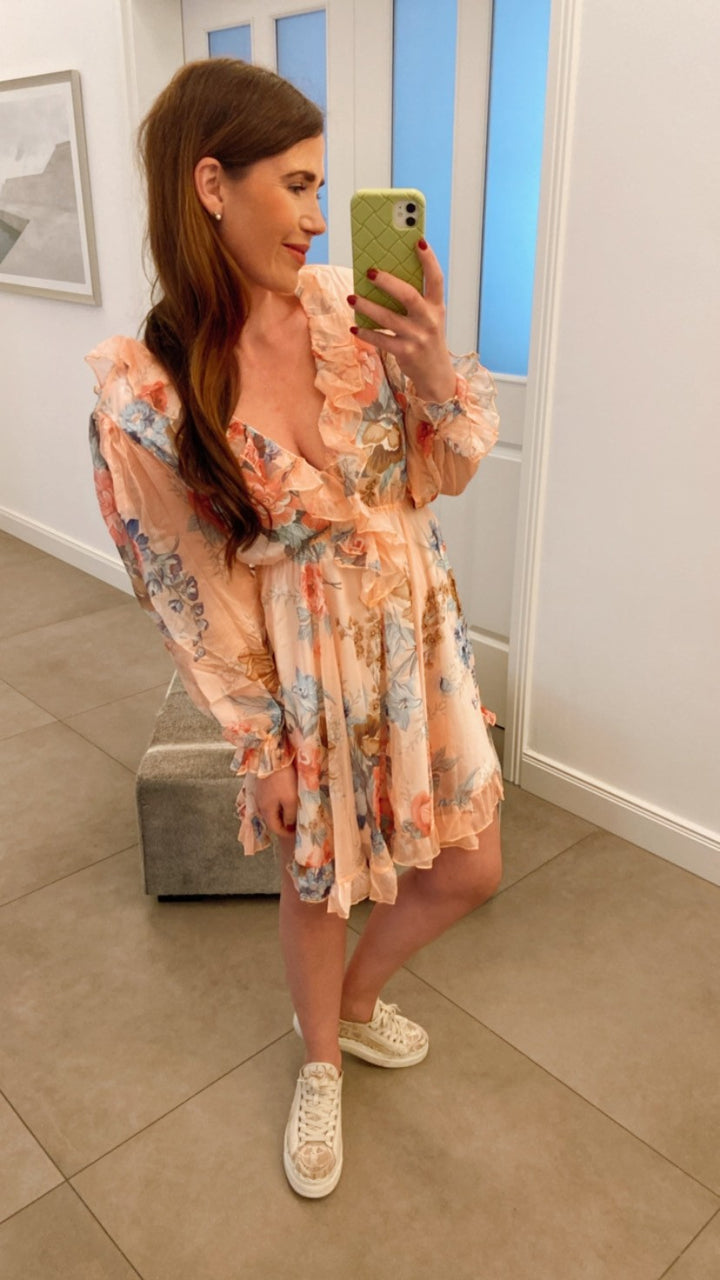 Kurzes Kleid mit Print