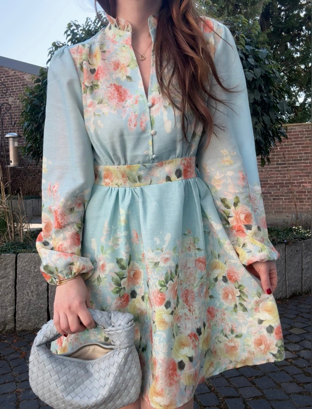 Kurzes Kleid - Hellblau