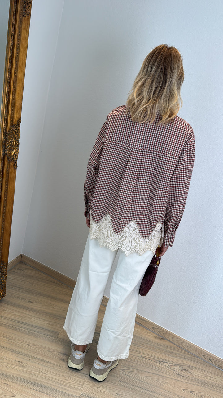 Karierte Bluse mit Spitze