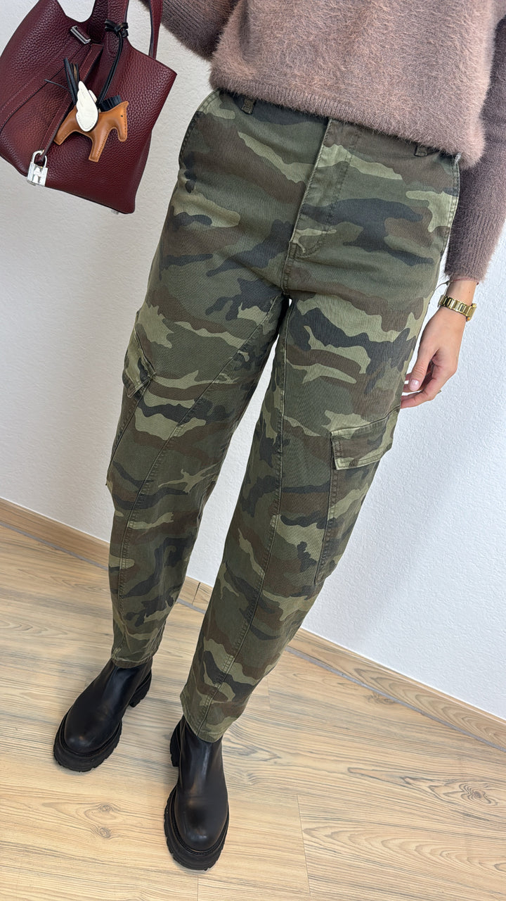 Cargojeans mit Print