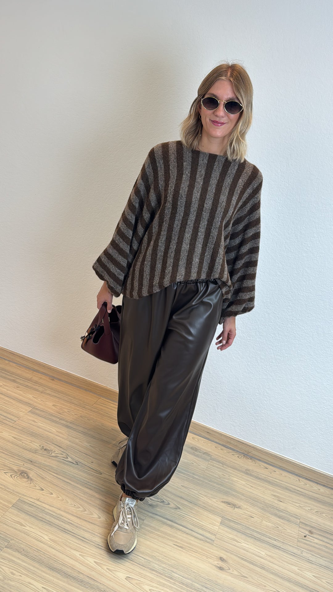 Weiter Pullover mit Alpaka - Taupe/Braun