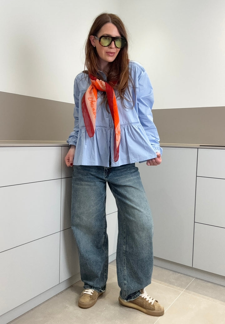 Verspielte Bluse - Hellblau