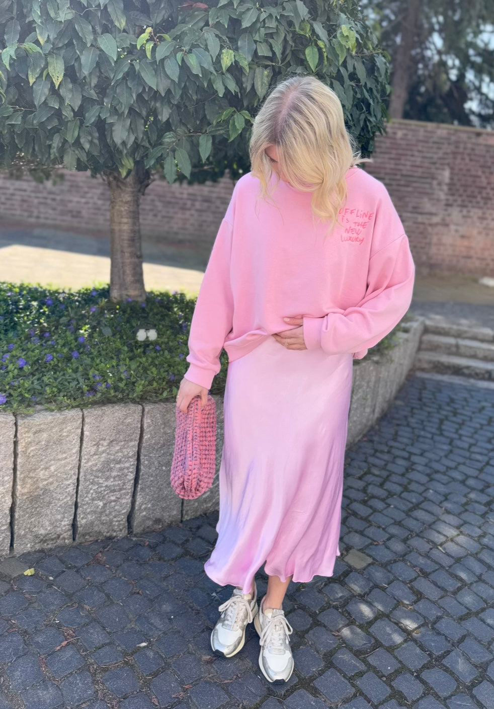 Sweater - Rosa mit Aufschrift