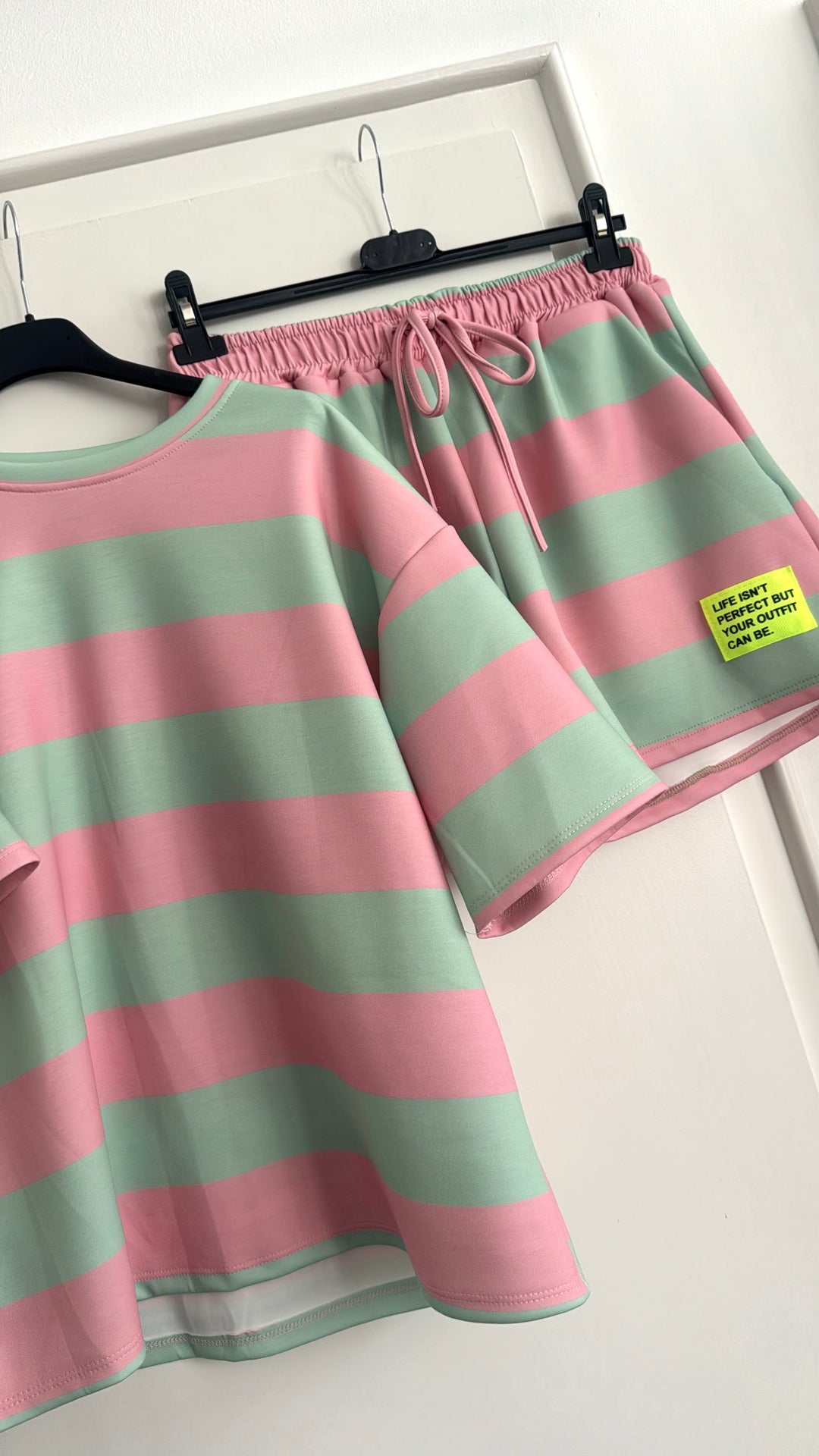 Gestreiftes Set - Rosa/Mint