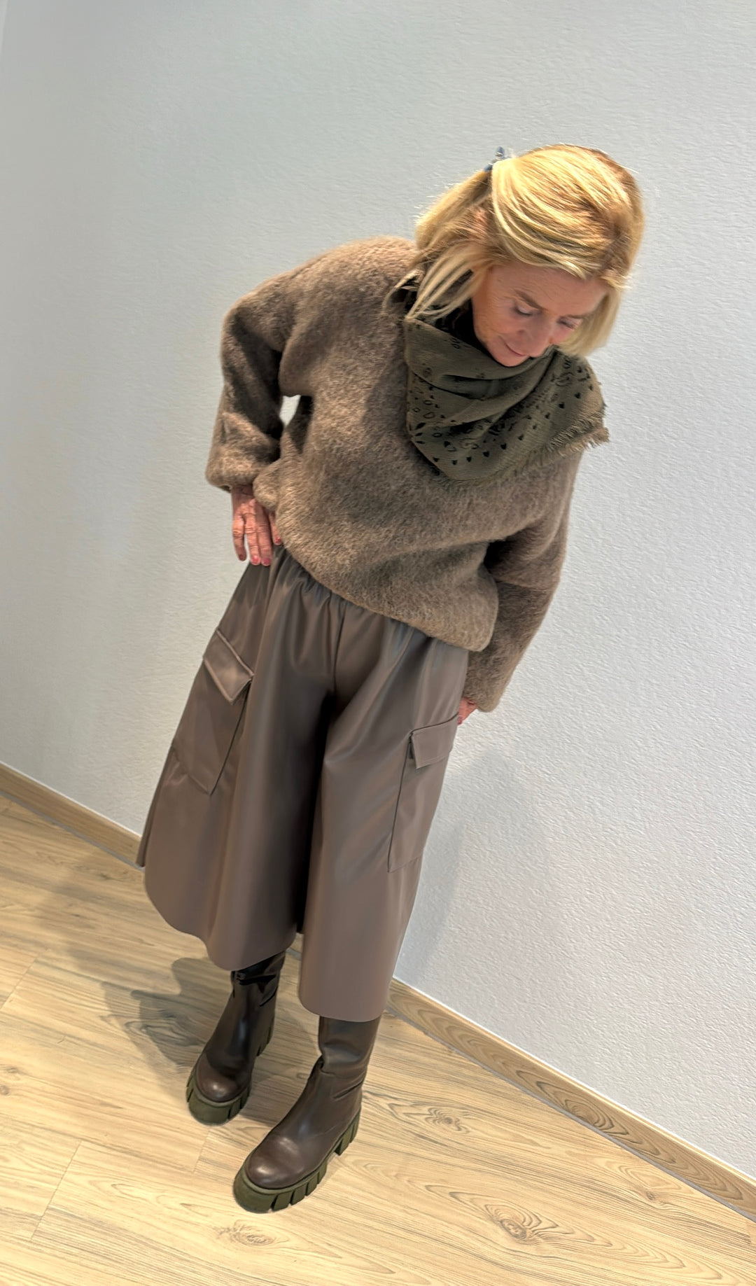 7/8 Hose aus Kunstleder - Taupe