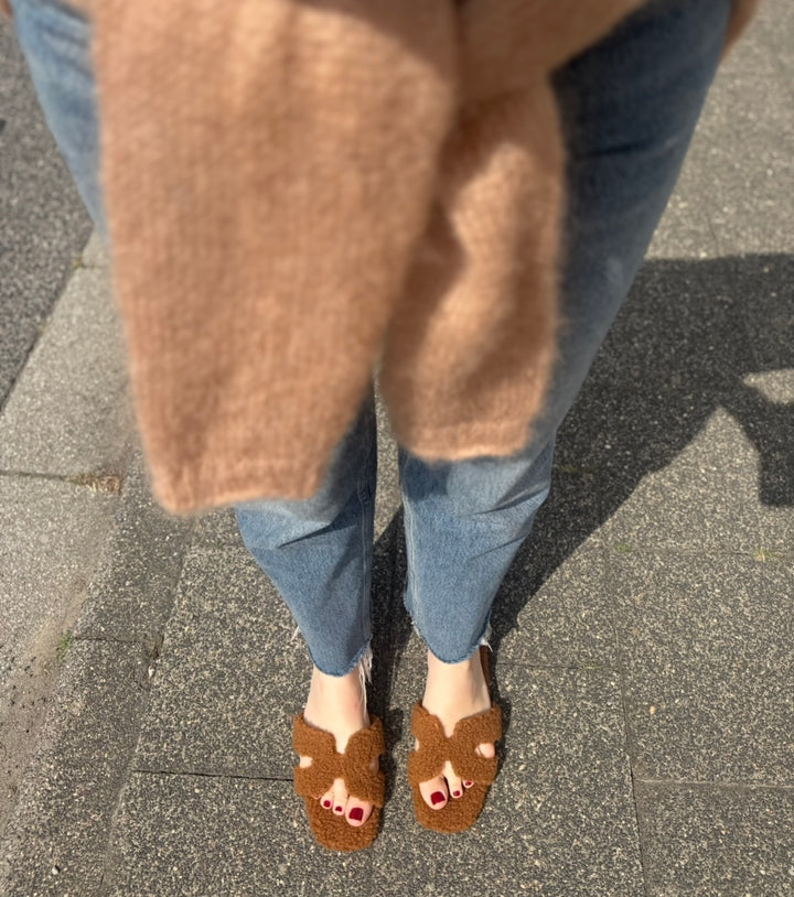 Flauschige Schläppchen - Braun