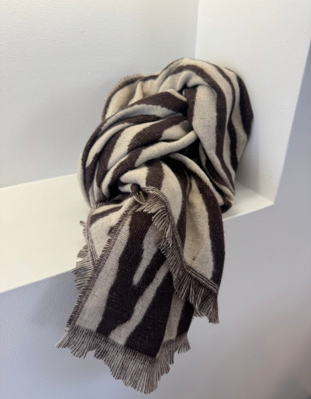 Schal mit Print - Braun