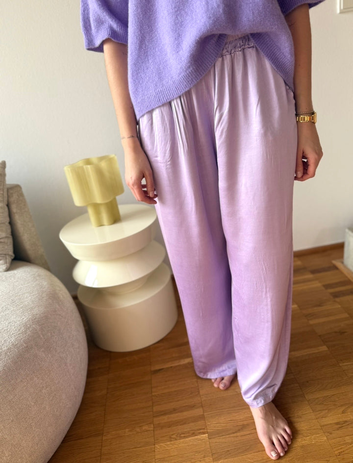 Satinhose - Flieder