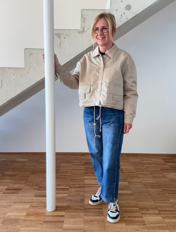 Verkürzte Bomberjacke - Beige