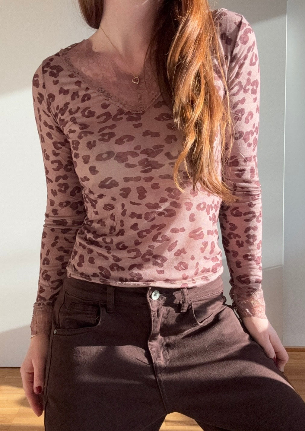 Dünnes Shirt mit Kaschmir & Spitze -  Print