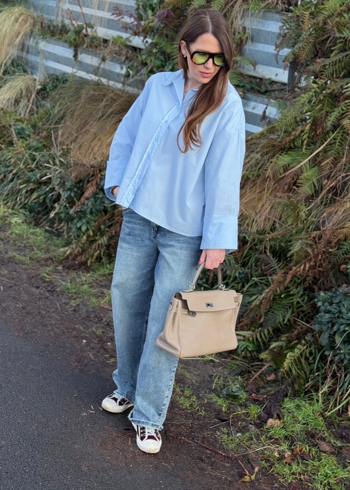 Weite Bluse - Hellblau