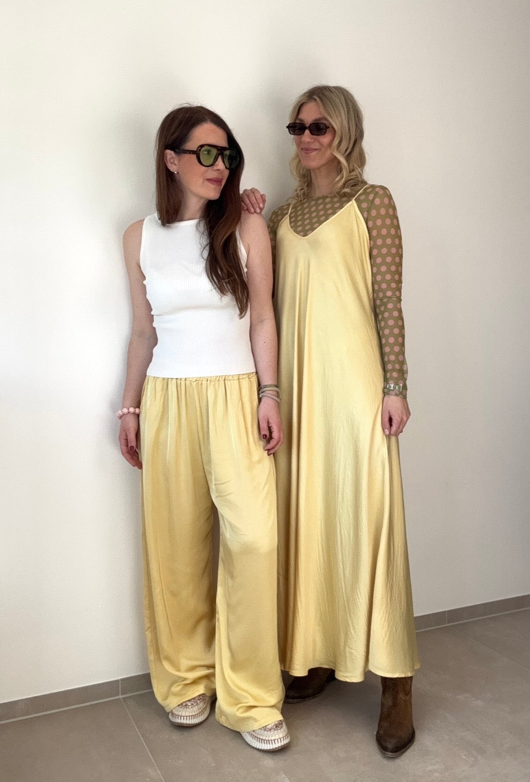 Satinhose - Gelb