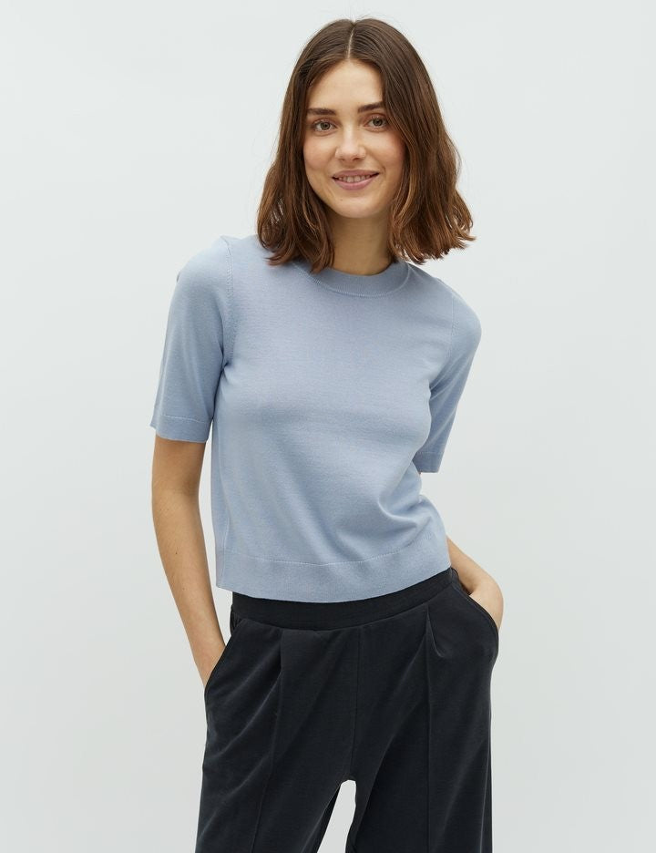 Gestrickter Pullover - Hellblau