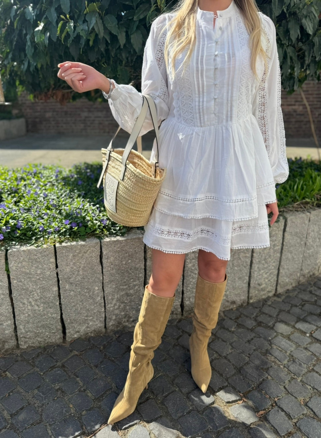 Verspieltes Kleid - Weiß