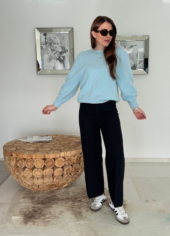 Verspielter Pullover - Hellblau