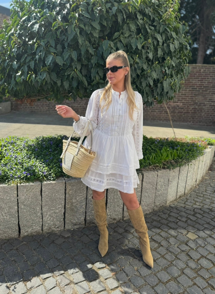 Verspieltes Kleid - Weiß