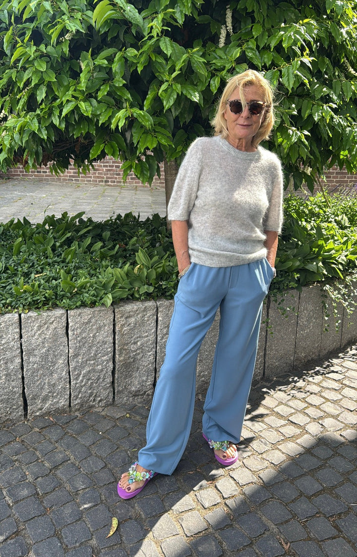 Stoffhose mit seitlichen Taschen - Blau