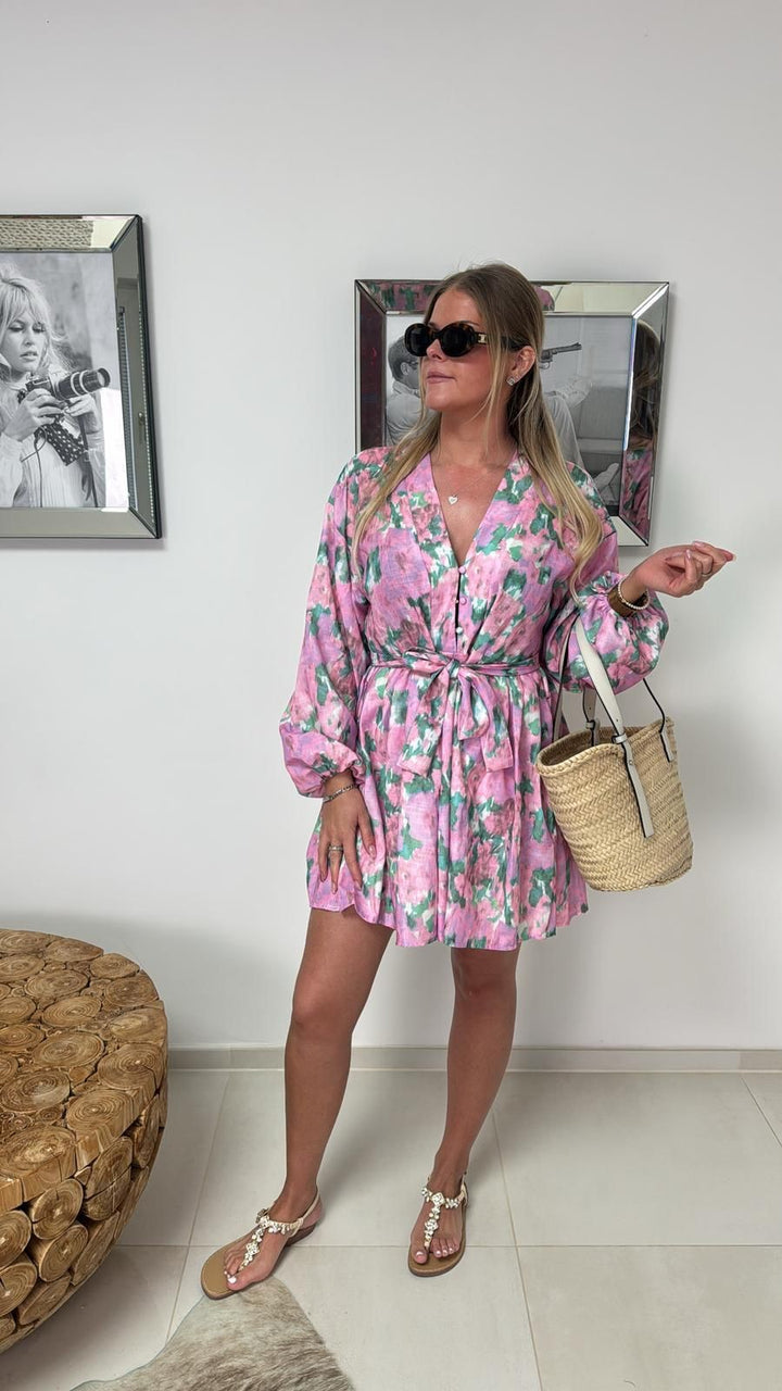 Kurzes Kleid mit Bindegurt - Rosa