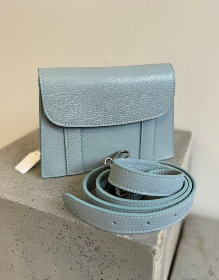 Tasche aus Leder - Hellblau