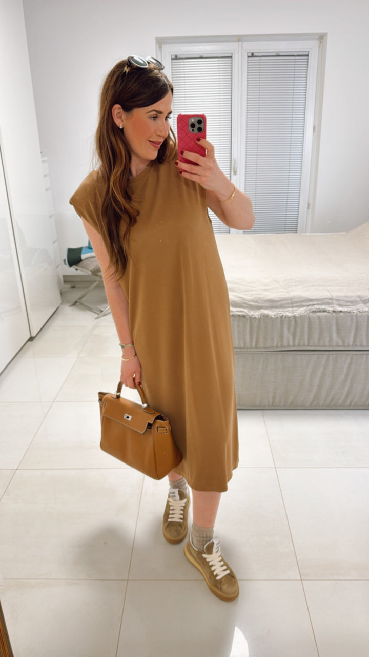 Kleid mit Schulterpolstern - Braun